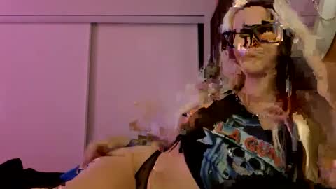 Snapshot of sindyrocker89 chatting on 9, 10, 2025 Aussie Sindy Rocker online show from 9, 10, 2025