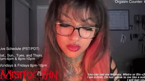 Snapshot of sinfulincubus chatting on 7, 6, 2026 Mistrx Sin online show from 7, 6, 2026