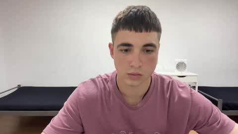 Snapshot of sinnglesexsex chatting on 7, 10, 2025 Dan online show from 7, 10, 2025
