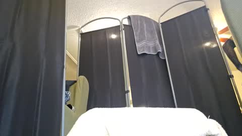 Snapshot of sinseason chatting on 5, 3, 2025 Sinseason online show from 5, 3, 2025