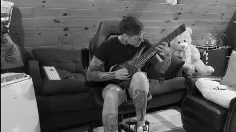 Snapshot of siphonophorstrings chatting on 7, 10, 2025 Dustbunnyfoofoo online show from 7, 10, 2025