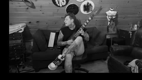 Snapshot of siphonophorstrings chatting on 7, 11, 2025 Dustbunnyfoofoo online show from 7, 11, 2025