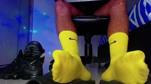 only foot                         worshipers here online show from 20, 2, 2026