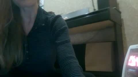 Snapshot of siren_voise chatting on 2, 3, 2026 siren_voise online show from 2, 3, 2026