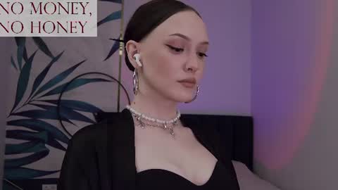 Goddess Sirena online show from 17, 6, 2026