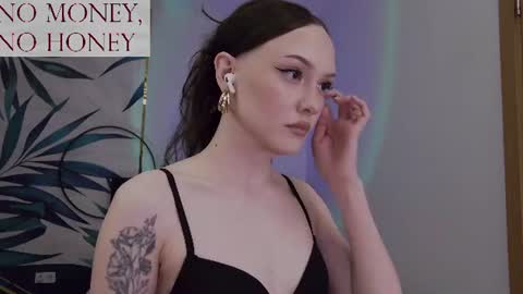 Goddess Sirena online show from 19, 6, 2026