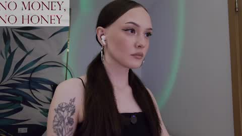 Goddess Sirena online show from 29, 6, 2026