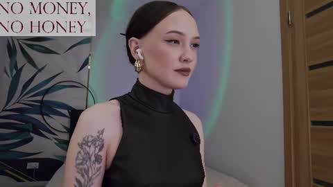 Goddess Sirena online show from 22, 7, 2026