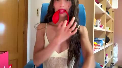 Snapshot of sirens_foxx chatting on 6, 6, 2026 Sirens foxx online show from 6, 6, 2026