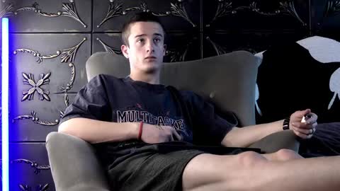 Snapshot of sirreedy chatting on 9, 5, 2026 SirReedy online show from 9, 5, 2026