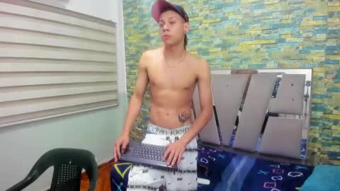 Snapshot of sirryant chatting on 1, 2, 2025 SIR RYANT online show from 1, 2, 2025