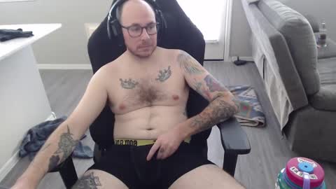 Snapshot of sirscotty831 chatting on 15, 12, 2024 Sir Scotty online show from 15, 12, 2024