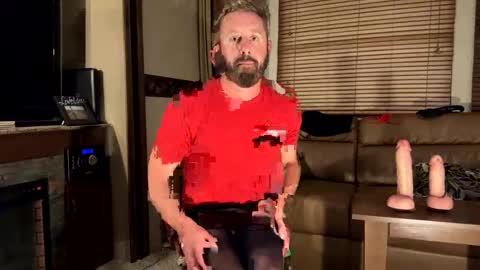 Snapshot of sissymiles chatting on 2, 11, 2025 SissyMiles online show from 2, 11, 2025