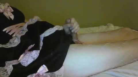 sissyriley24 online show from 3, 12, 2025