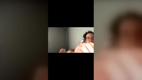 Snapshot of sixfootseven chatting on 7, 5, 2026 sixfootseven online show from 7, 5, 2026
