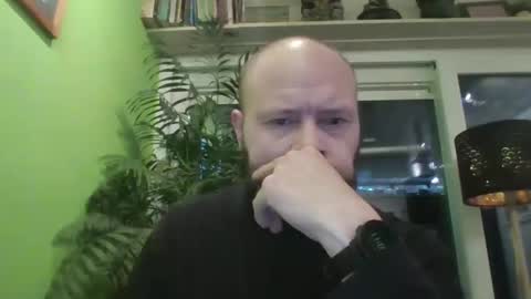 sixten19795 online show from 17, 12, 2025