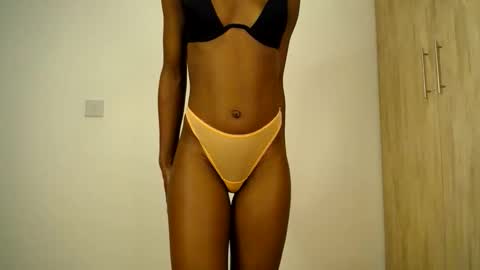 sizzly_ass online show from 19, 5, 2026