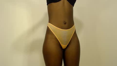 Snapshot of sizzly_ass chatting on 9, 6, 2026 sizzly_ass online show from 9, 6, 2026