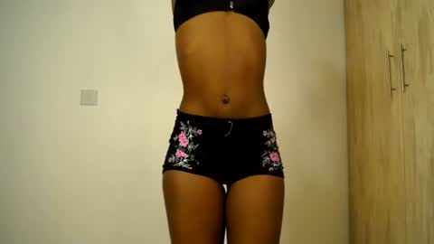 Snapshot of sizzly_ass chatting on 16, 6, 2026 sizzly_ass online show from 16, 6, 2026