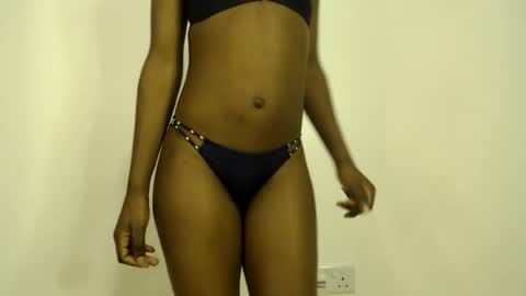 Snapshot of sizzly_ass chatting on 9, 7, 2026 sizzly_ass online show from 9, 7, 2026