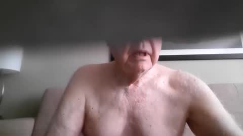 Snapshot of sjbottomboi chatting on 20, 5, 2026 sjbottomboi online show from 20, 5, 2026