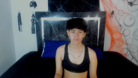 Skarleth and Lina online show from 2, 11, 2025