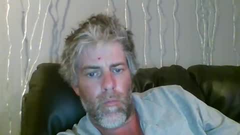 Snapshot of skataz89999 chatting on 14, 11, 2025 AJAY online show from 14, 11, 2025