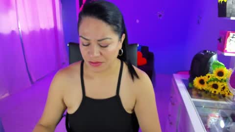 Snapshot of skater_gal chatting on 9, 6, 2026 susan ramires online show from 9, 6, 2026