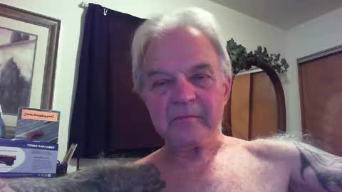 skeeeziks online show from 19, 5, 2026