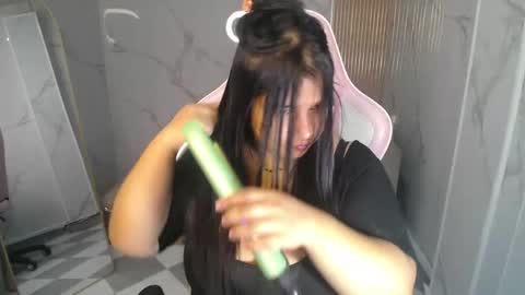 Skarlet online show from 18, 12, 2025