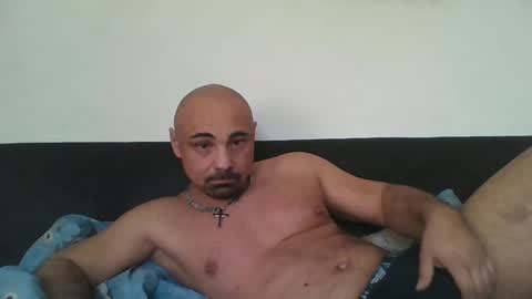 Snapshot of skinboys chatting on 5, 1, 2025 skinboys online show from 5, 1, 2025