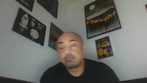 Snapshot of skinboys chatting on 11, 1, 2025 skinboys online show from 11, 1, 2025