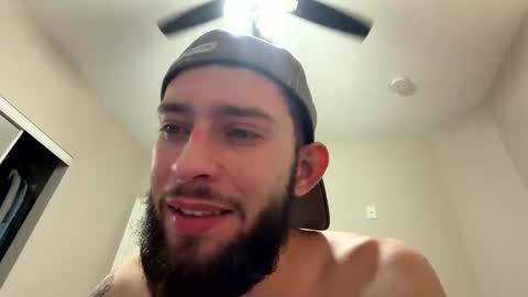 Snapshot of skinndick214 chatting on 25, 4, 2026 daddy online show from 25, 4, 2026