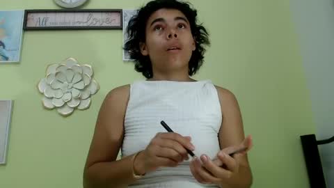 Snapshot of skinny18sexy chatting on 4, 5, 2026 skinny online show from 4, 5, 2026