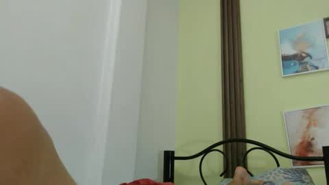 Snapshot of skinny18sexy chatting on 3, 6, 2026 skinny online show from 3, 6, 2026