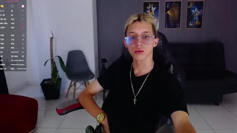 skinny_bigcock20 online show from 21, 11, 2025