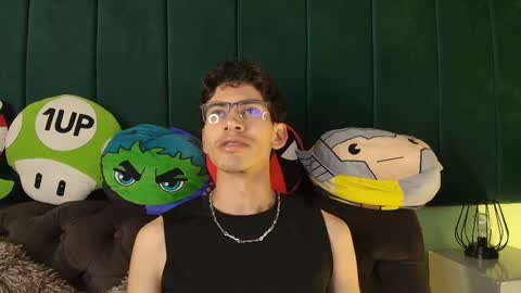 Snapshot of skinny_jean_ chatting on 24, 2, 2026 skinny jean online show from 24, 2, 2026