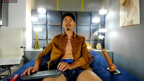 Snapshot of skinny_jean_ chatting on 19, 5, 2026 skinny jean online show from 19, 5, 2026
