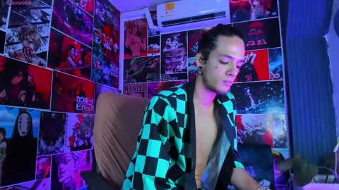 Snapshot of skinny_mac_ chatting on 14, 5, 2026 Mac online show from 14, 5, 2026