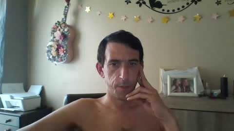 SkinnyBigCock2 online show from 23, 6, 2026