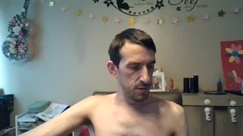 SkinnyBigCock2 online show from 4, 8, 2026