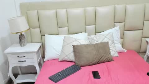 Snapshot of skinnygirl_28 chatting on 16, 1, 2026 SkinnyGirl online show from 16, 1, 2026