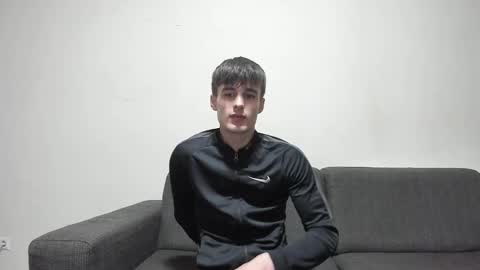 Snapshot of skinnyguywithbigd chatting on 1, 1, 2025 skinnyguywithbigd online show from 1, 1, 2025