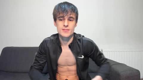 Snapshot of skinnyguywithbigd chatting on 7, 3, 2025 skinnyguywithbigd online show from 7, 3, 2025