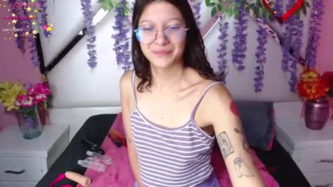  SKINNYHORNY   online show from 30, 1, 2025