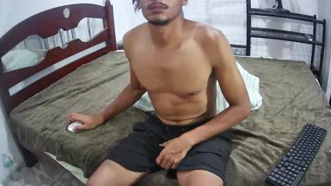 Snapshot of skinnylatinman chatting on 20, 9, 2025 Skinny Latin Man online show from 20, 9, 2025