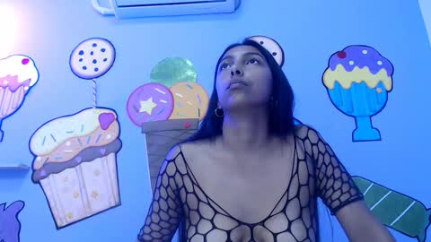 Snapshot of skinnysexzara18 chatting on 2, 3, 2026 zarfa online show from 2, 3, 2026