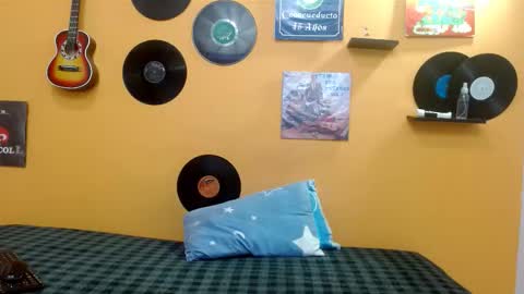 Snapshot of skinnyverus18 chatting on 18, 1, 2026 VERUS online show from 18, 1, 2026