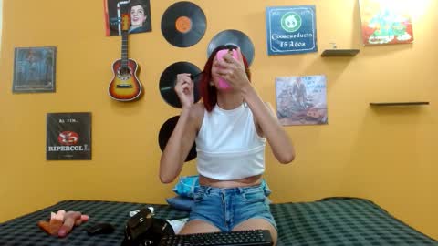 Snapshot of skinnyverus18 chatting on 6, 2, 2026 VERUS online show from 6, 2, 2026