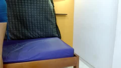 Snapshot of skinnyverus18 chatting on 7, 2, 2026 VERUS online show from 7, 2, 2026